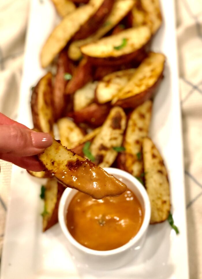Baked Potato Wedges with Ave’s Smokin’ Fry Sauce