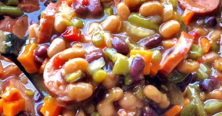 Slow Cooker Ultimate Baked Beans