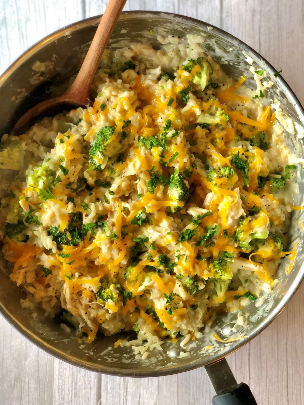 Creamy Chicken & Broccoli Rice Casserole (One-Pot Meal)