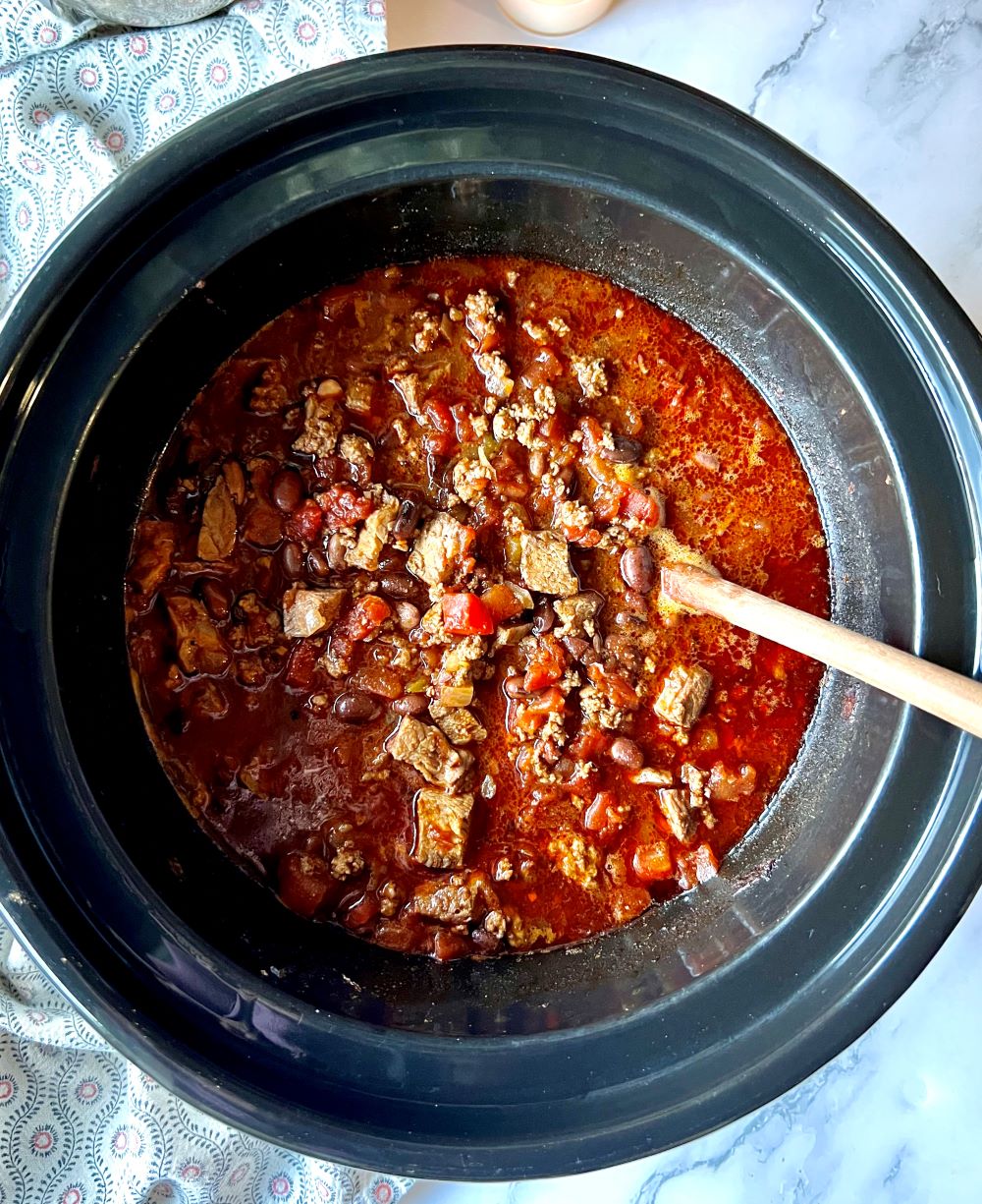 Slow Cooker Low-Carb Beef Chili with Beans