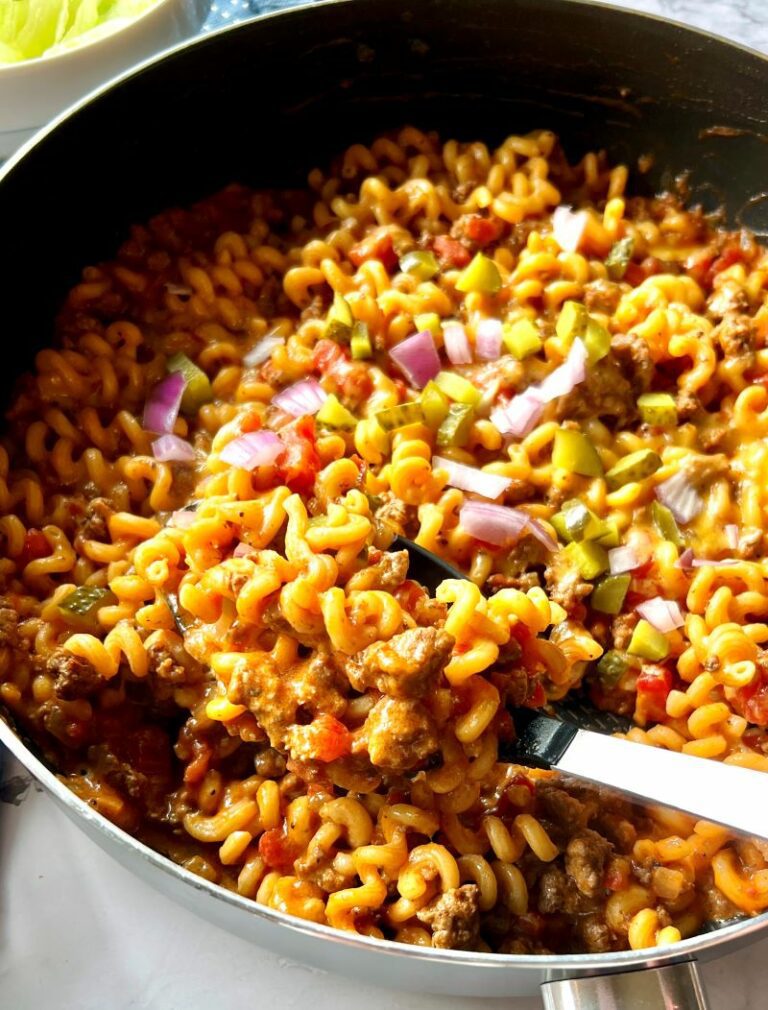 One-Pot Cheeseburger Pasta