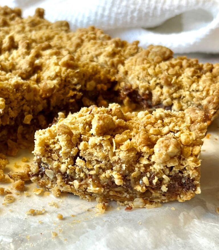Baked Oatmeal Chocolate Caramel Pecan Bar