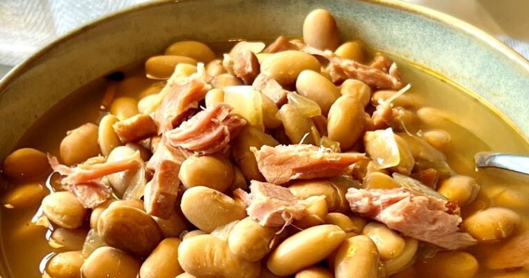 Slow Cooker Pinto Beans and Ham