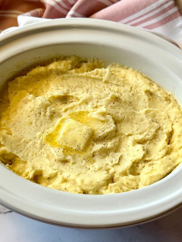 Crockpot Mashed Potatoes with Cream Cheese
