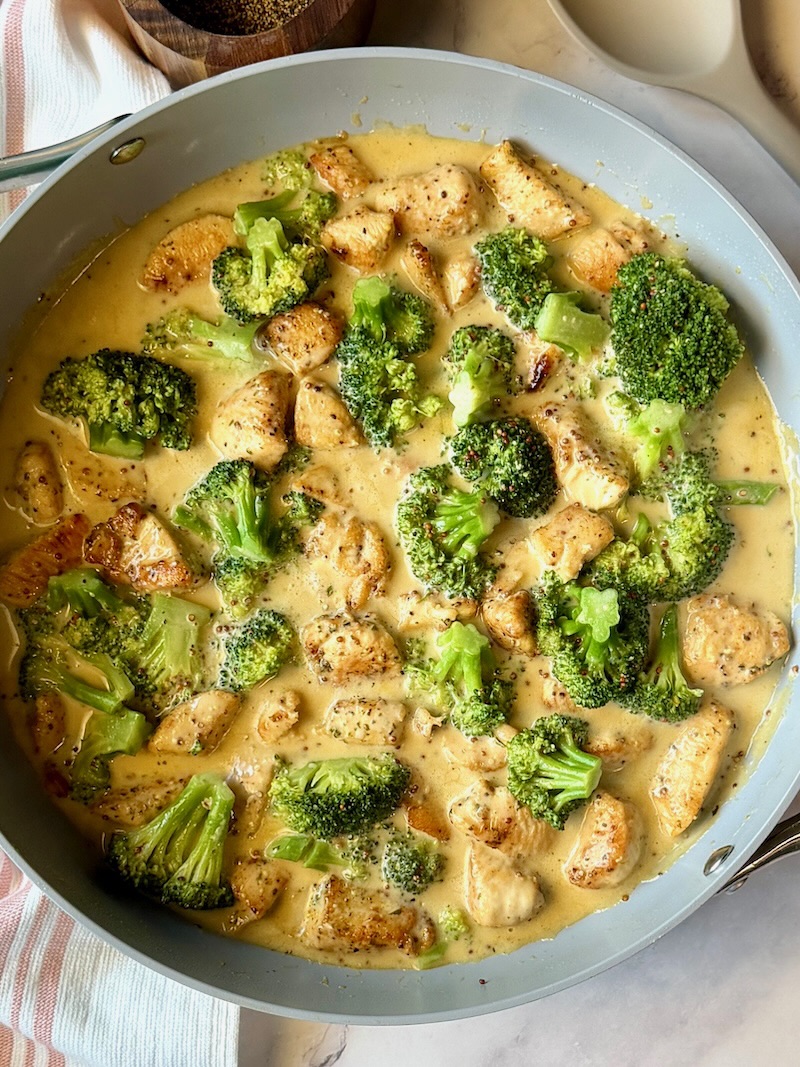 Skillet with honey mustard chicken and broccoli