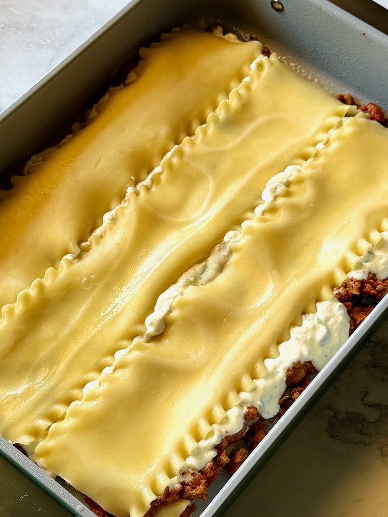 Layered sour cream lasagna 